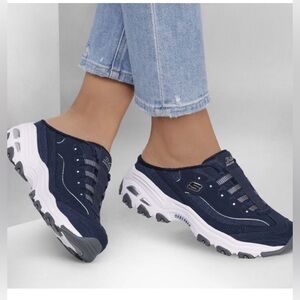 Skecher D’Lites Navy White Slip-ins Sneakers with Memory Foam | Size 6.5 | NWT